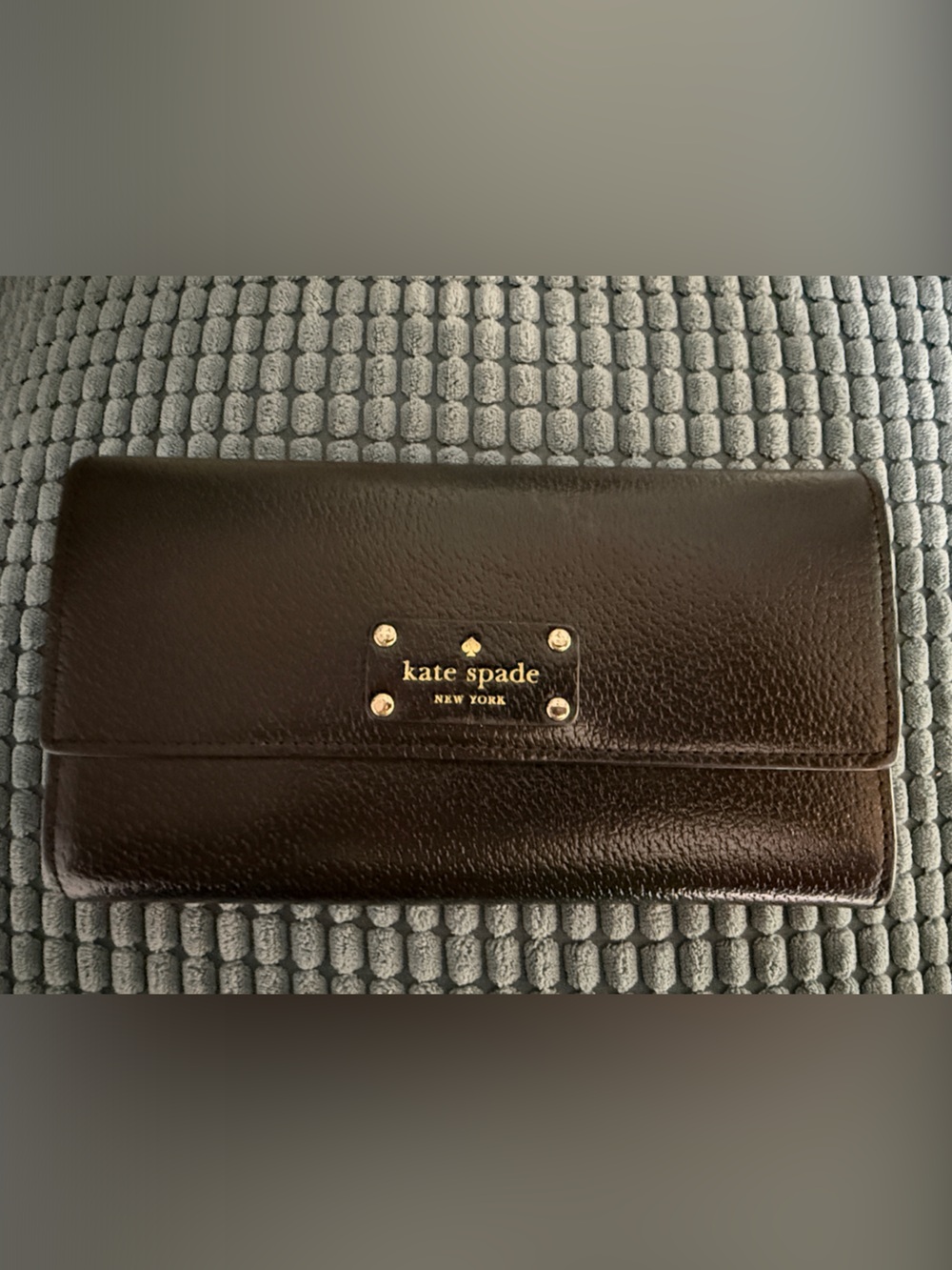 kate spade Black Pebbled Leather Long Wallet with Gold Logo Plate